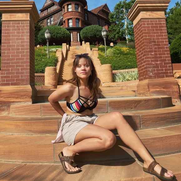 Meet your Posher, Daphne - Picture 2 of 4